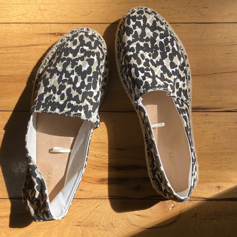 NWOT Slip on Leopard Print Shoes